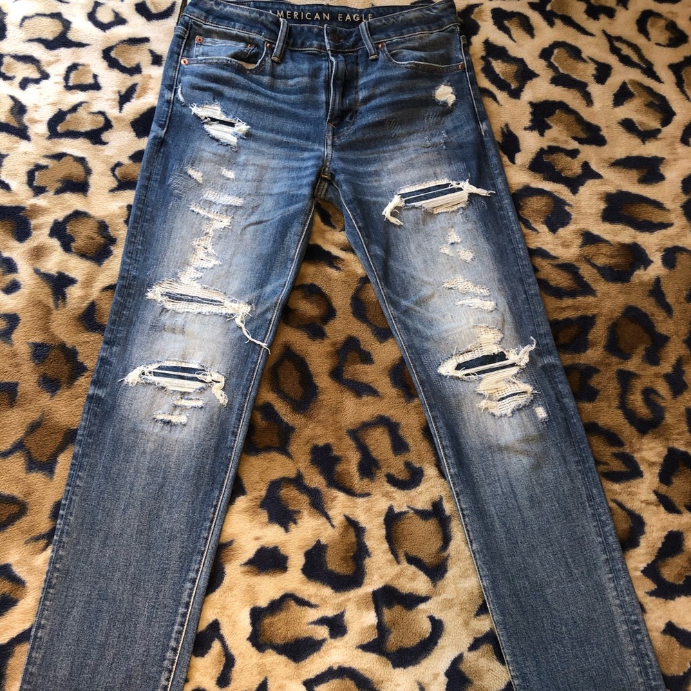 American Eagle Men Slim Jean32x34 never worn. New!